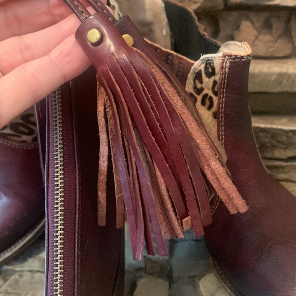 Frye Paige Wristlet - Picture 10 of 15
